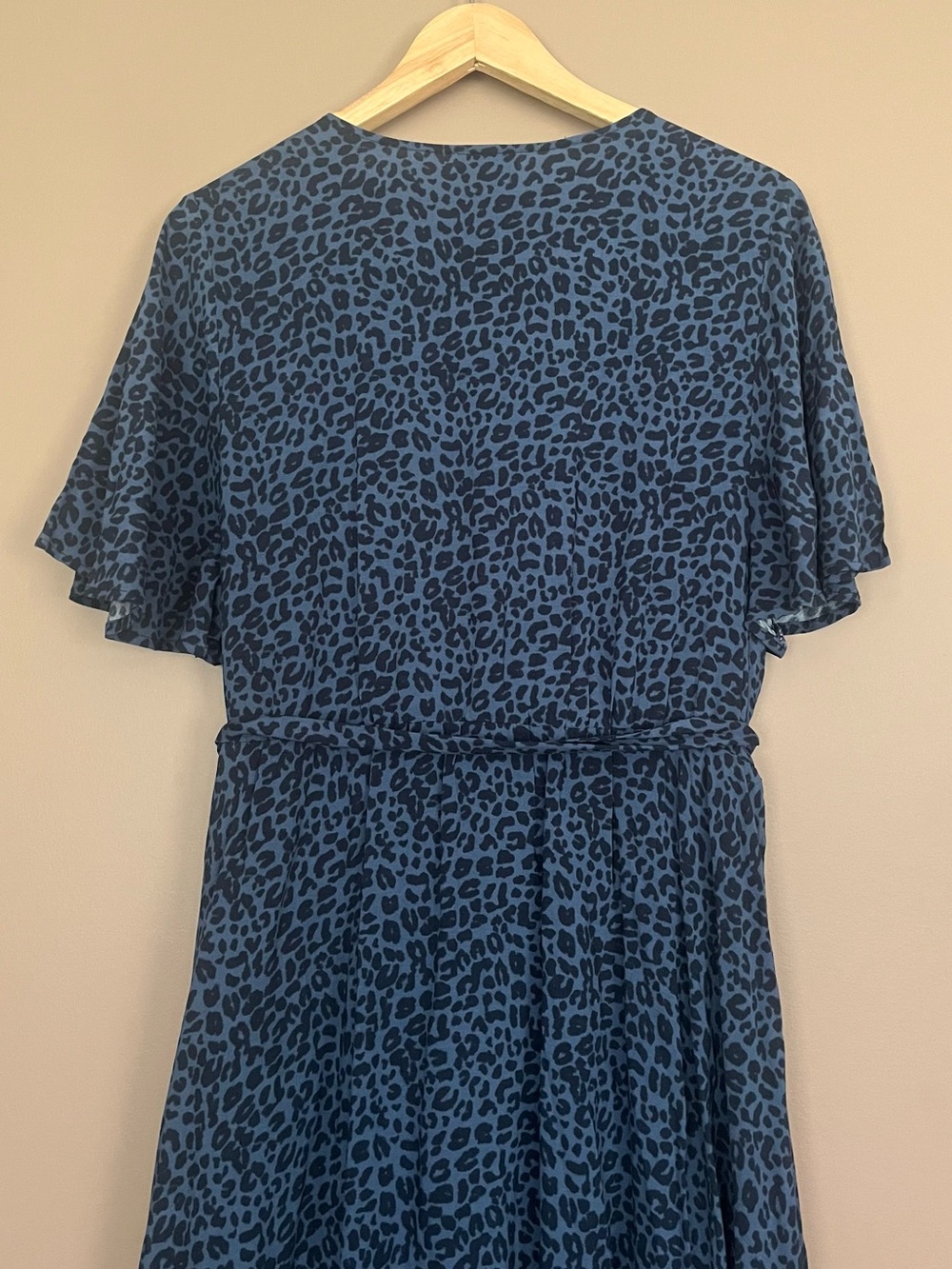 {Torrid} Cheetah Print Flutter Sleeve Faux Wrap Challis Dress - Womens 2X - NWT - Picture 6 of 13